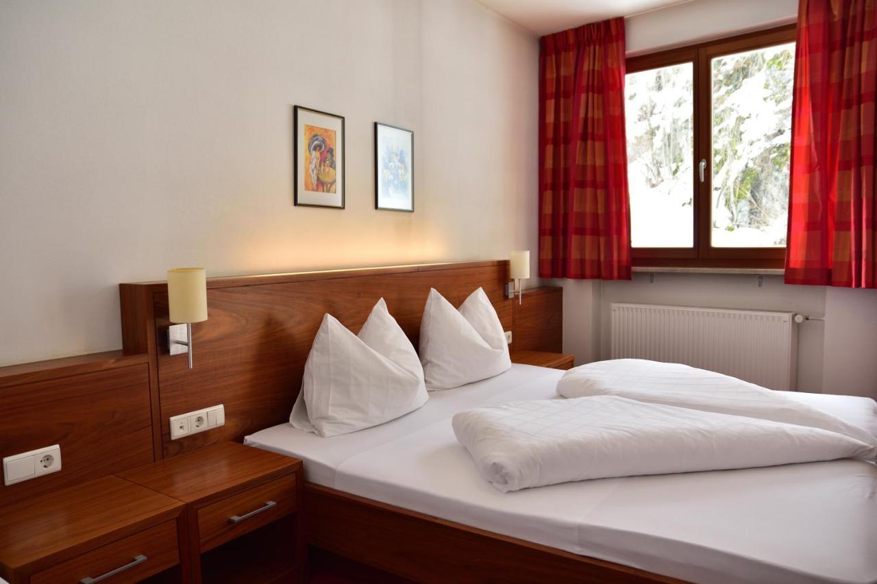 Hotel Krone Brunico Ngoại thất bức ảnh