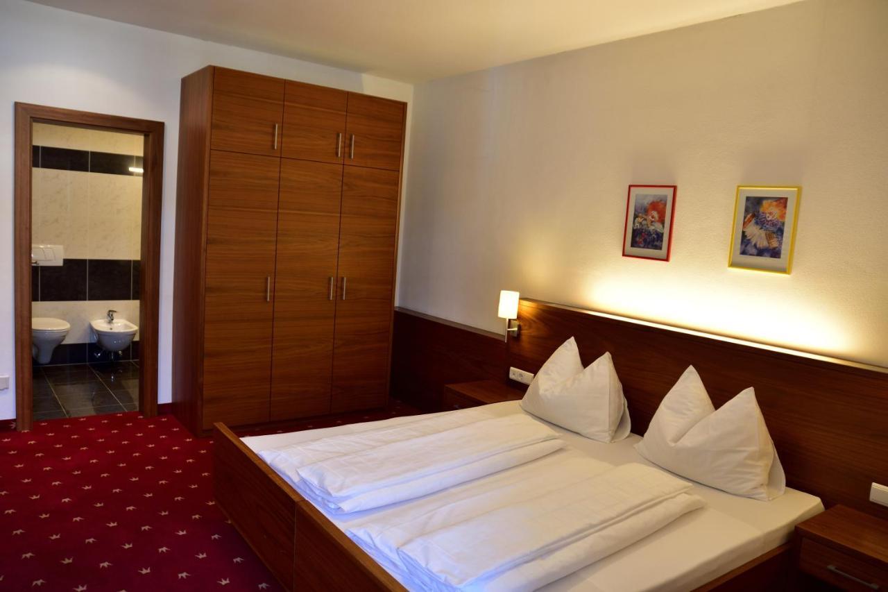 Hotel Krone Brunico Ngoại thất bức ảnh