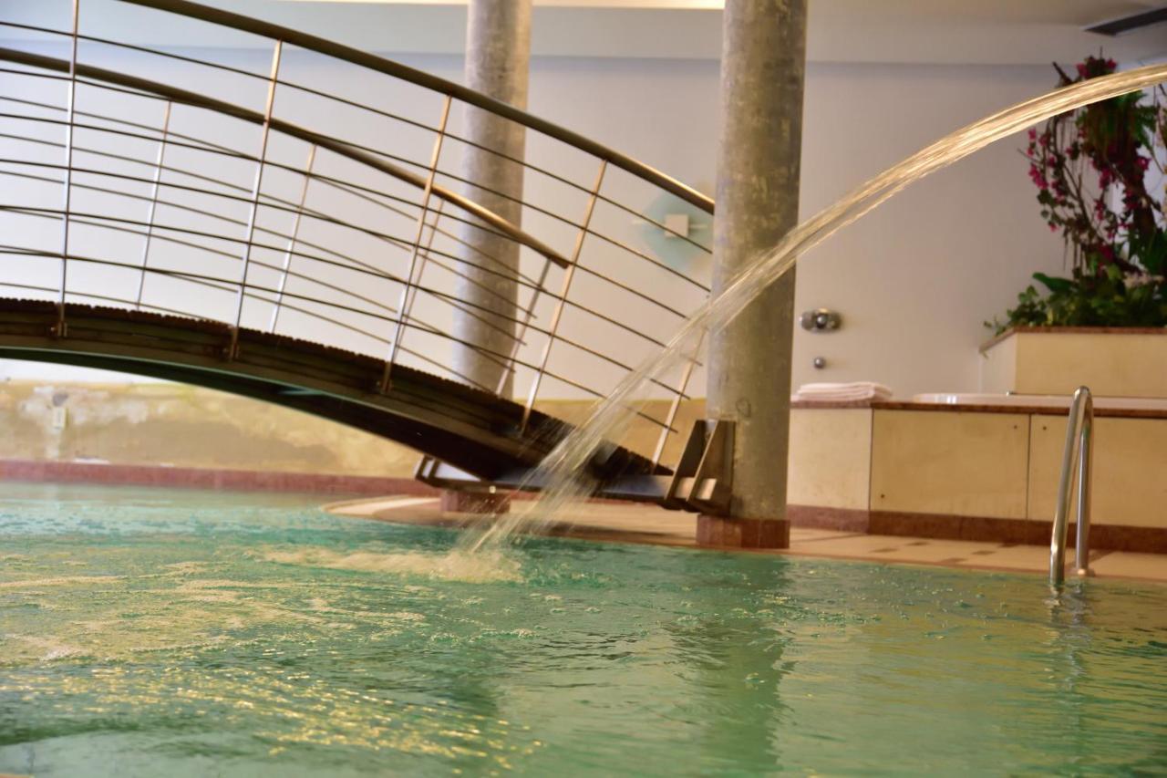 Hotel Krone Brunico Ngoại thất bức ảnh
