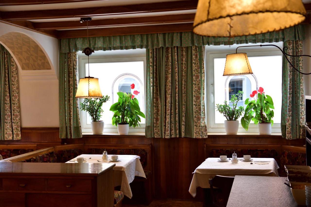 Hotel Krone Brunico Ngoại thất bức ảnh