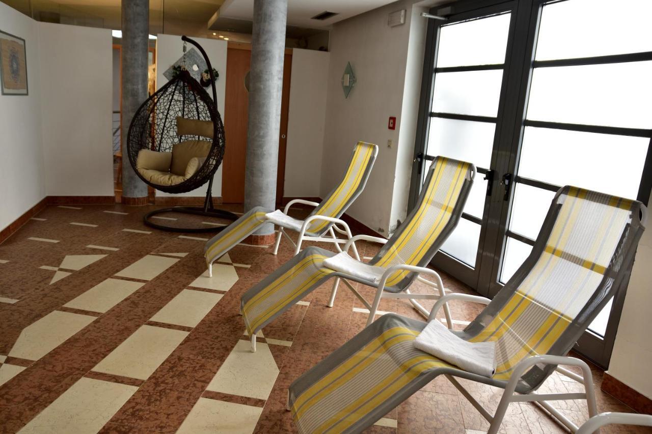 Hotel Krone Brunico Ngoại thất bức ảnh