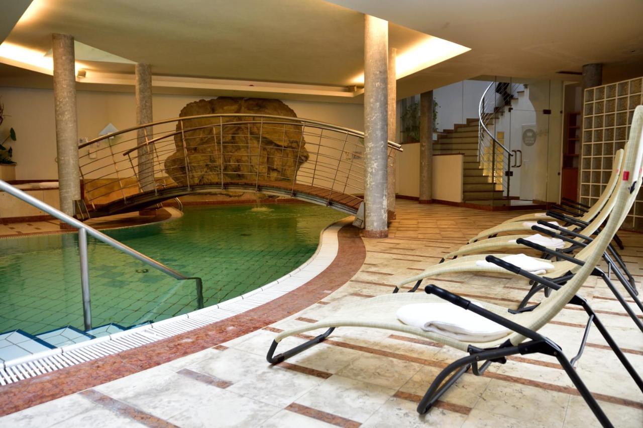 Hotel Krone Brunico Ngoại thất bức ảnh