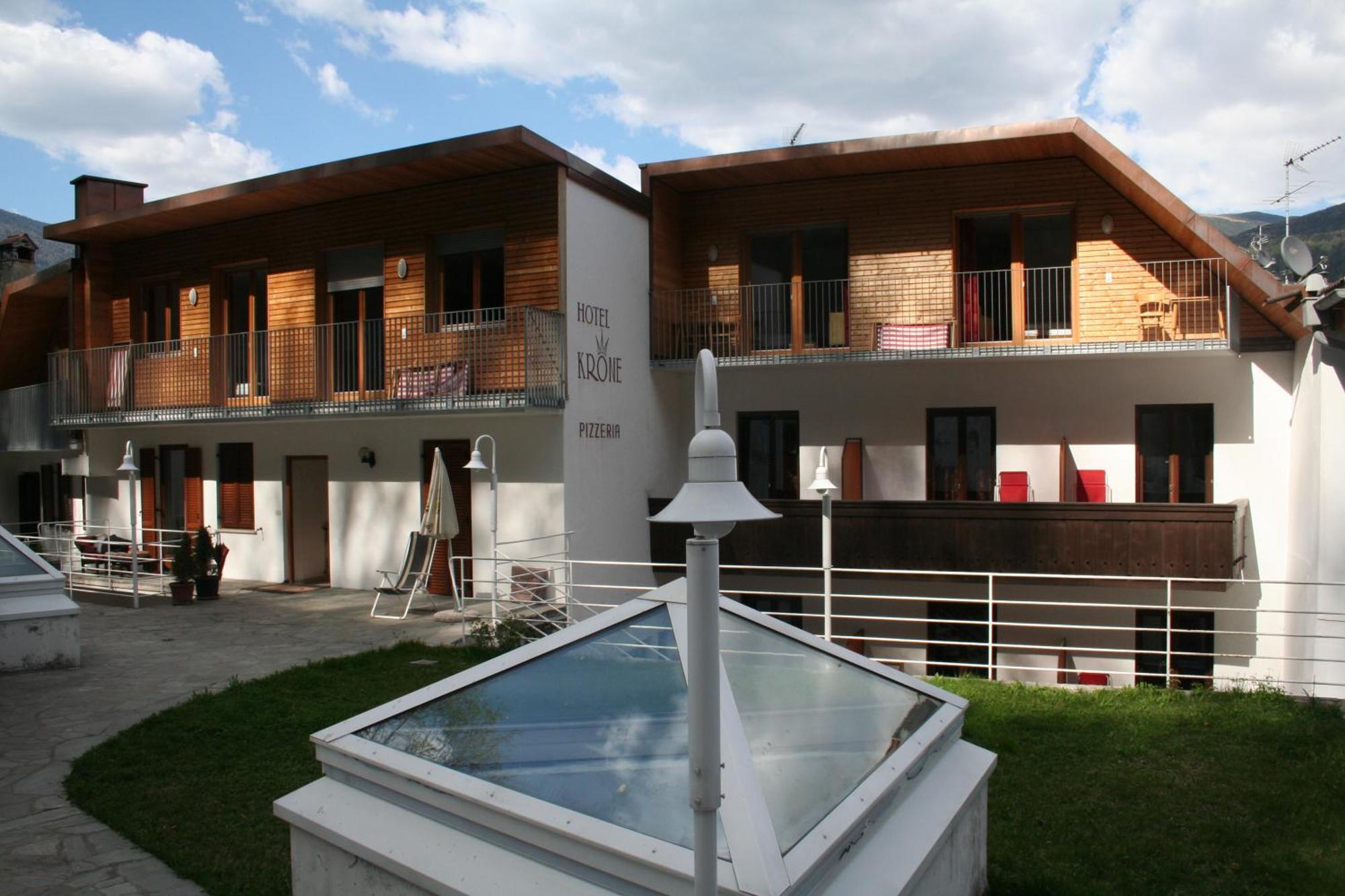 Hotel Krone Brunico Ngoại thất bức ảnh